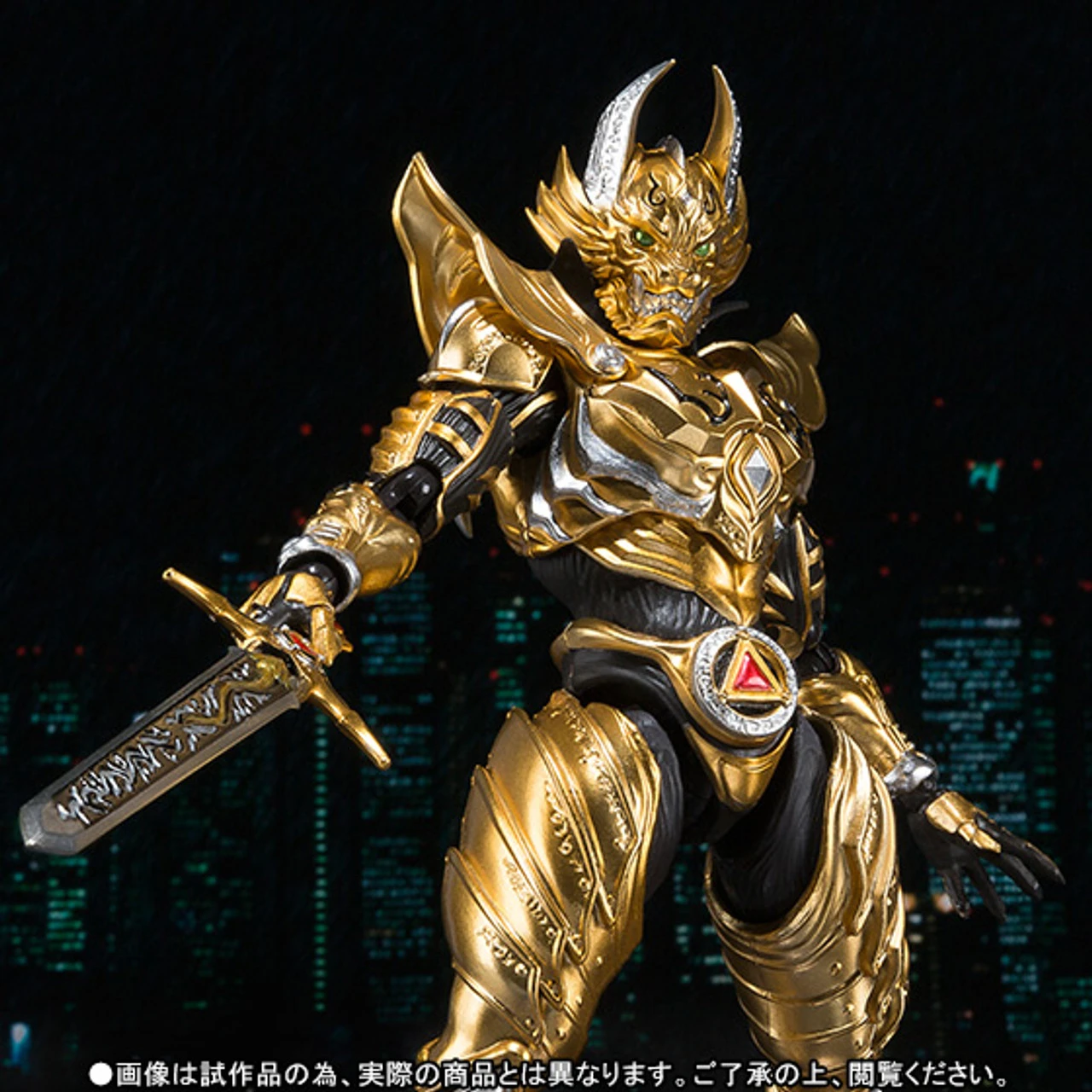 Bandai S.H.Figuarts Golden Knight Garo (Flow Golden) 4 Bandai S.H.Figuarts Golden Knight Garo (Flow Golden) - Image 2