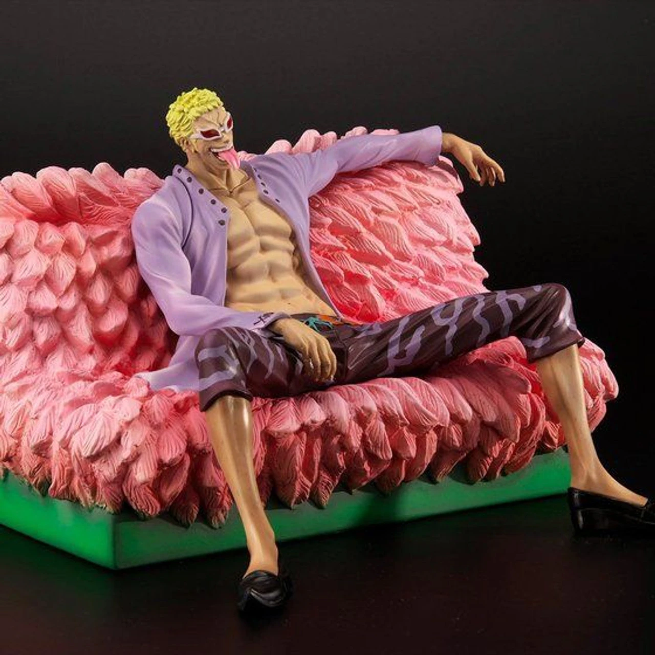 Bandai One Piece Archive Collection No 7 Don Quixote Doflamingo PVC Figure (Completed) 10 Bandai One Piece Archive Collection No 7 Don Quixote Doflamingo PVC Figure (Completed) - Image 8