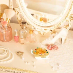 Bandai Pretty Guardian Sailor Moon Eternal Moon Article Jewelry Case -Toy Model Shop 1000127205 2 46858.1536903959