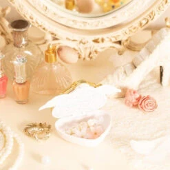 Bandai Pretty Guardian Sailor Moon Eternal Moon Article Jewelry Case -Toy Model Shop 1000127205 4 94403.1536903959