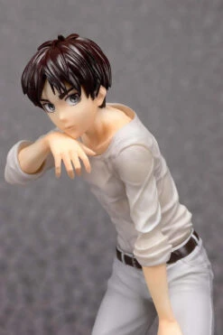 Attack On Titan - Eren Yeager 1/8 PVC Figure
