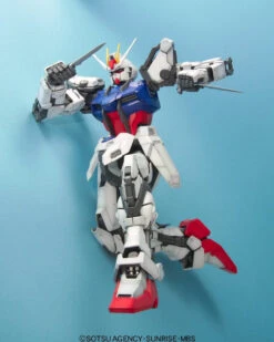 Bandai PG 1/60 Strike Gundam Plastic Model -Toy Model Shop 81p4LRjAYYL. SL1500 64281.1478764008