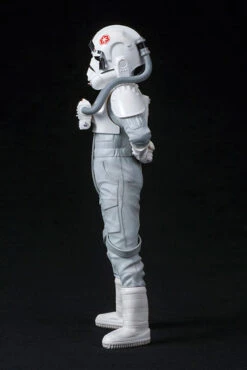 Kotobukiya ARTFX+ AT-AT Driver 1/10 PVC Figure -Toy Model Shop SW94 AT AT DRIVER015 58090.1441705985