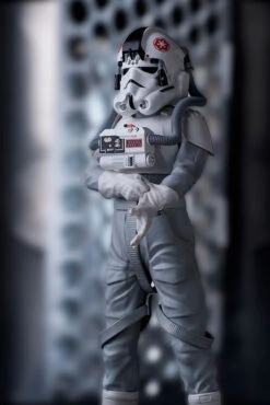 Kotobukiya ARTFX+ AT-AT Driver 1/10 PVC Figure -Toy Model Shop SW94 AT AT DRIVER021 61213.1441705987