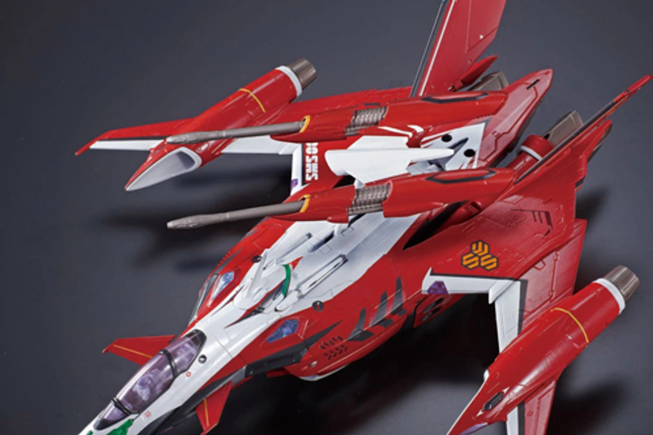 Bandai DX Chogokin YF-29 Durandal Valkyrie (Saotome Alto Custom) 9 Bandai DX Chogokin YF-29 Durandal Valkyrie (Saotome Alto Custom) - Image 7