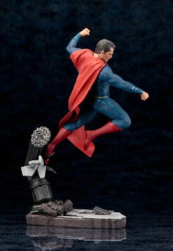 Kotobukiya ARTFX+ Superman Dawn Of Justice 1/10 PVC Figure 17 Kotobukiya ARTFX+ Superman Dawn Of Justice 1/10 PVC Figure -Toy Model Shop sv110 superman doj 4 551x800 79313.1452853199