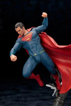 Kotobukiya ARTFX+ Superman Dawn Of Justice 1/10 PVC Figure 27 Kotobukiya ARTFX+ Superman Dawn Of Justice 1/10 PVC Figure -Toy Model Shop sv110 superman doj 61 534x800 96312.1452853201